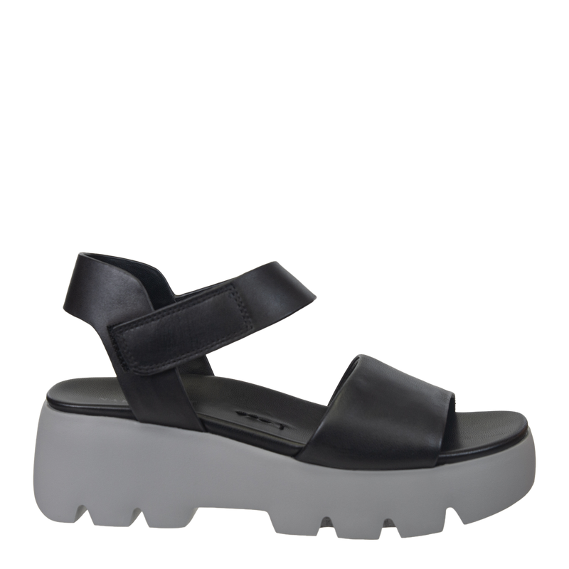 ALLOY in BLACK GREY Platform Sandals