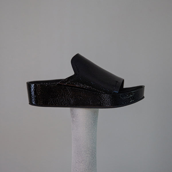 RENO in BLACK PATENT Platform Sandals