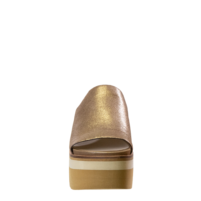 FLOW in GOLD Platform Sandals