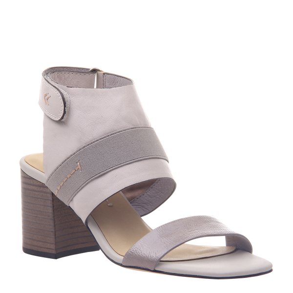 Womens sandal Fresca in Sandstone