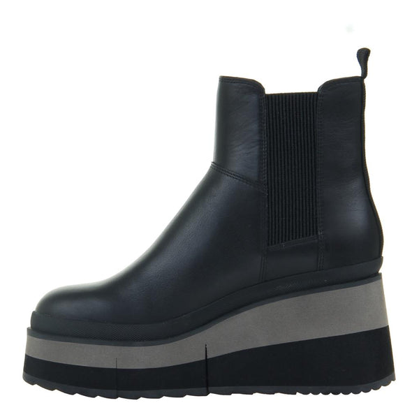 GUILD in BLACK, left view